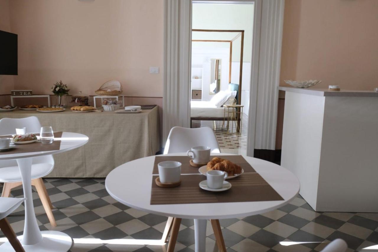 Toscano Palace Luxury Rooms كاتانيا المظهر الخارجي الصورة