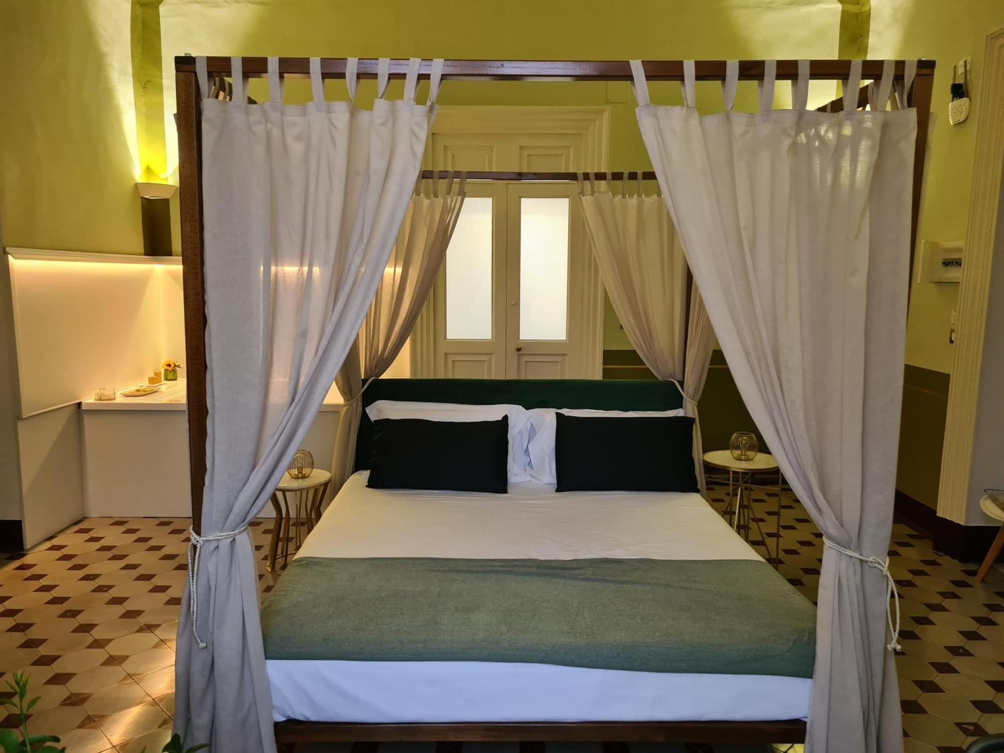 Toscano Palace Luxury Rooms كاتانيا المظهر الخارجي الصورة